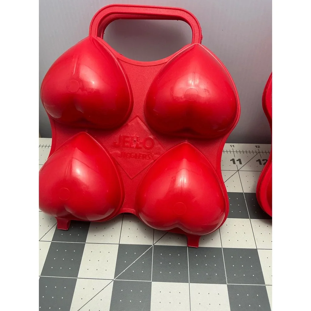 Vintage Jell-O Jigglers Heart Molds set of‎ 2 Red Plastic Valentine Set of 2